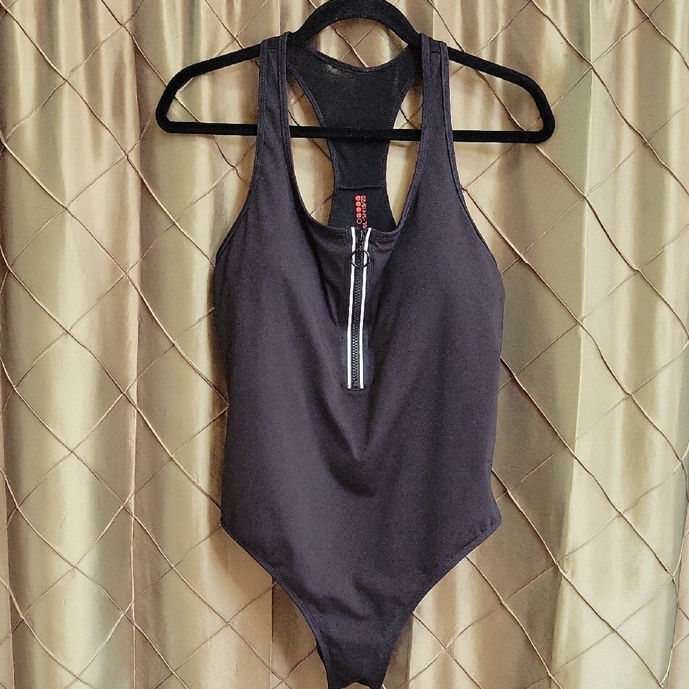 EUC- 'Move' by Ardene Classic Zip Front Maillot
